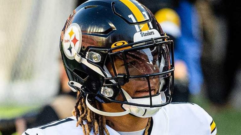 refer to caption, tags: chicago bears chase claypool pittsburgh - CC BY-SA