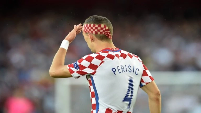 Perisic Frisur