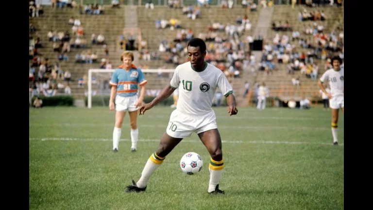 Video: 1977 Pelé (Cosmos) VS Dallas Tornado