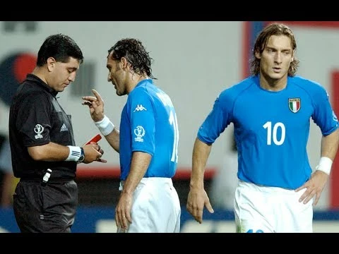 Video: The Biggest FIFA SCANDAL - 2002 FIFA World Cup - SUB ENG (Italy - South Korea)
